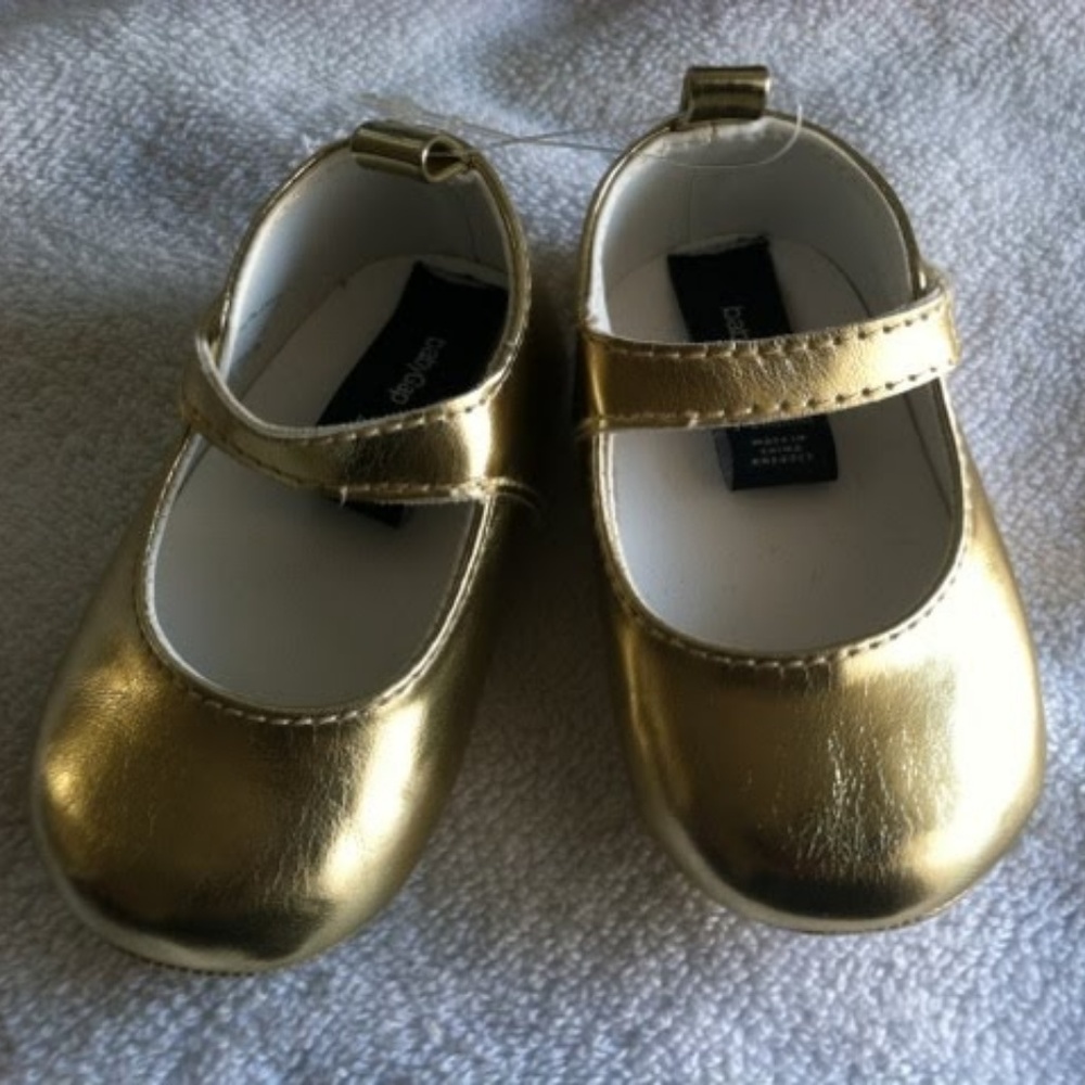 Rare Baby Gap Gold Toddler  3 - 6 months